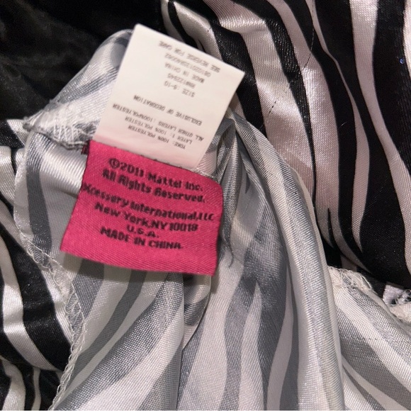 Monster High Skirt 2011 2 sides dress-up costume women/girls size 6-10 SNAGS - Picture 9 of 11